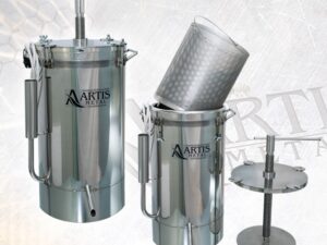 ПАРЕН ТОПИЛНИК СО ПРЕСА